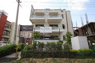 Hotel Bogain Villa, Gurgaon 1